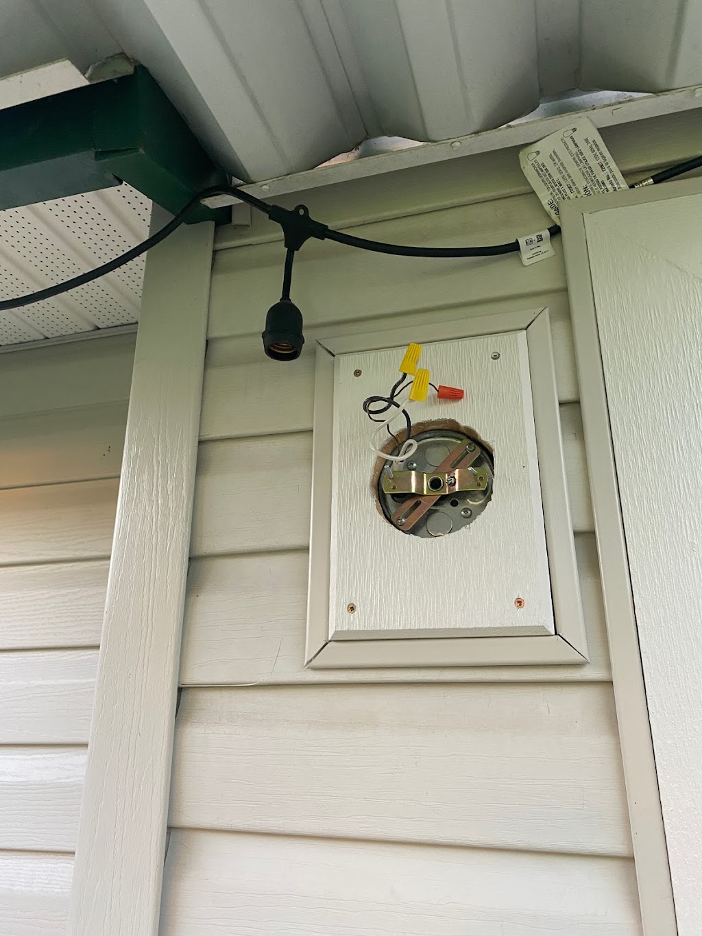 City & Country Contracting Ltd. | 2677 192 St #101, Surrey, BC V3S 3X1, Canada | Phone: (604) 329-8996