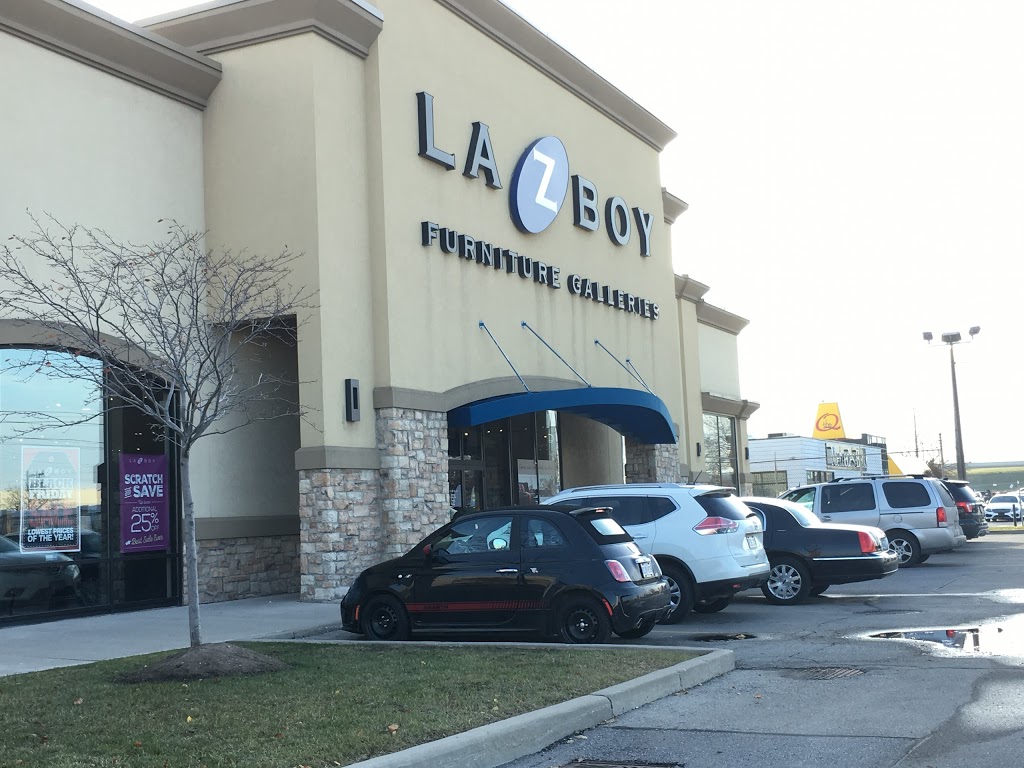 La-Z-Boy Furniture Galleries | 1611 The Queensway, Etobicoke, ON M8Z 1T8, Canada | Phone: (416) 253-0555