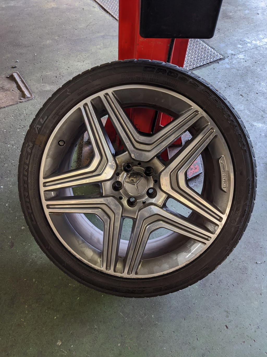 RDR Tire | 2526 King George Blvd, Surrey, BC V4P 1H5, Canada | Phone: (604) 536-9545