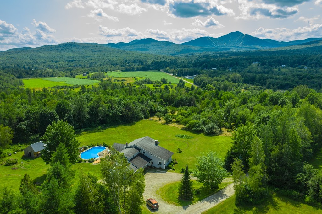 The Big Dipper Suite | 68 Tamarack Rd, Jay, VT 05859, USA | Phone: (802) 673-4008