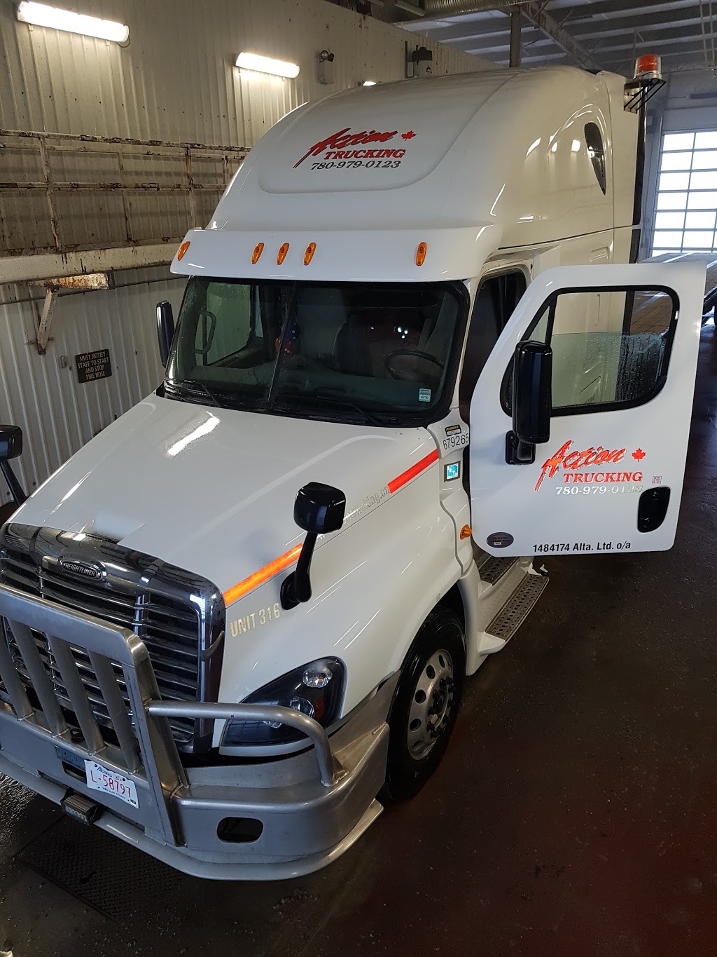 Poor Boys Wash | 7713 Sparrow Dr, Leduc, AB T9E 0H3, Canada | Phone: (780) 980-9274