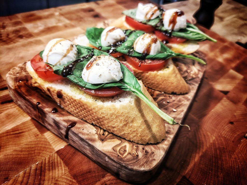 Aj Hussey Food & Product Photography | 10 Westhill Pl, Didsbury, AB T0M 0W0, Canada | Phone: (587) 899-3331