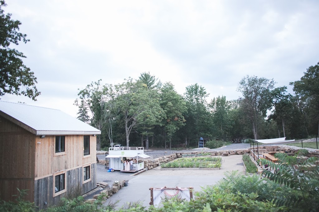 Cedardale Barn | 328A River Rd, Ottawa, ON K1V 1H2, Canada | Phone: (613) 218-7111