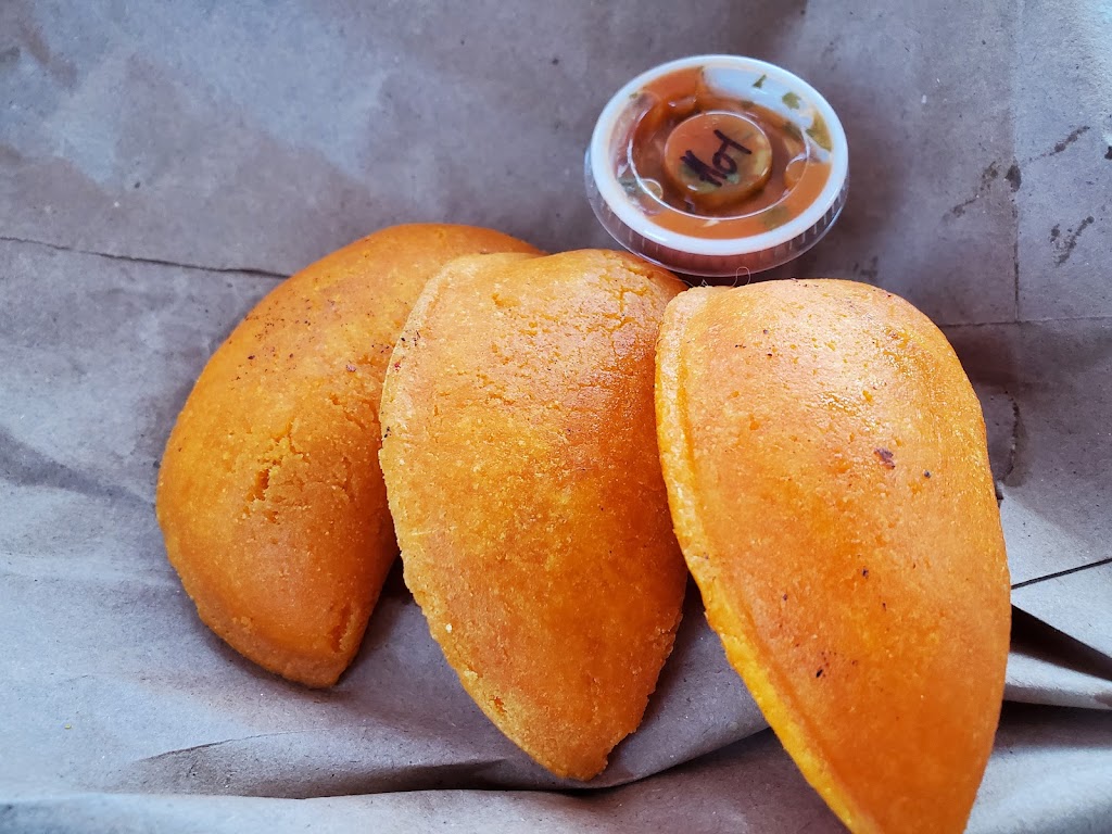 Real Empanada Corporation | 825 Dundas St W, Toronto, ON M6J 1V4, Canada | Phone: (416) 936-8346