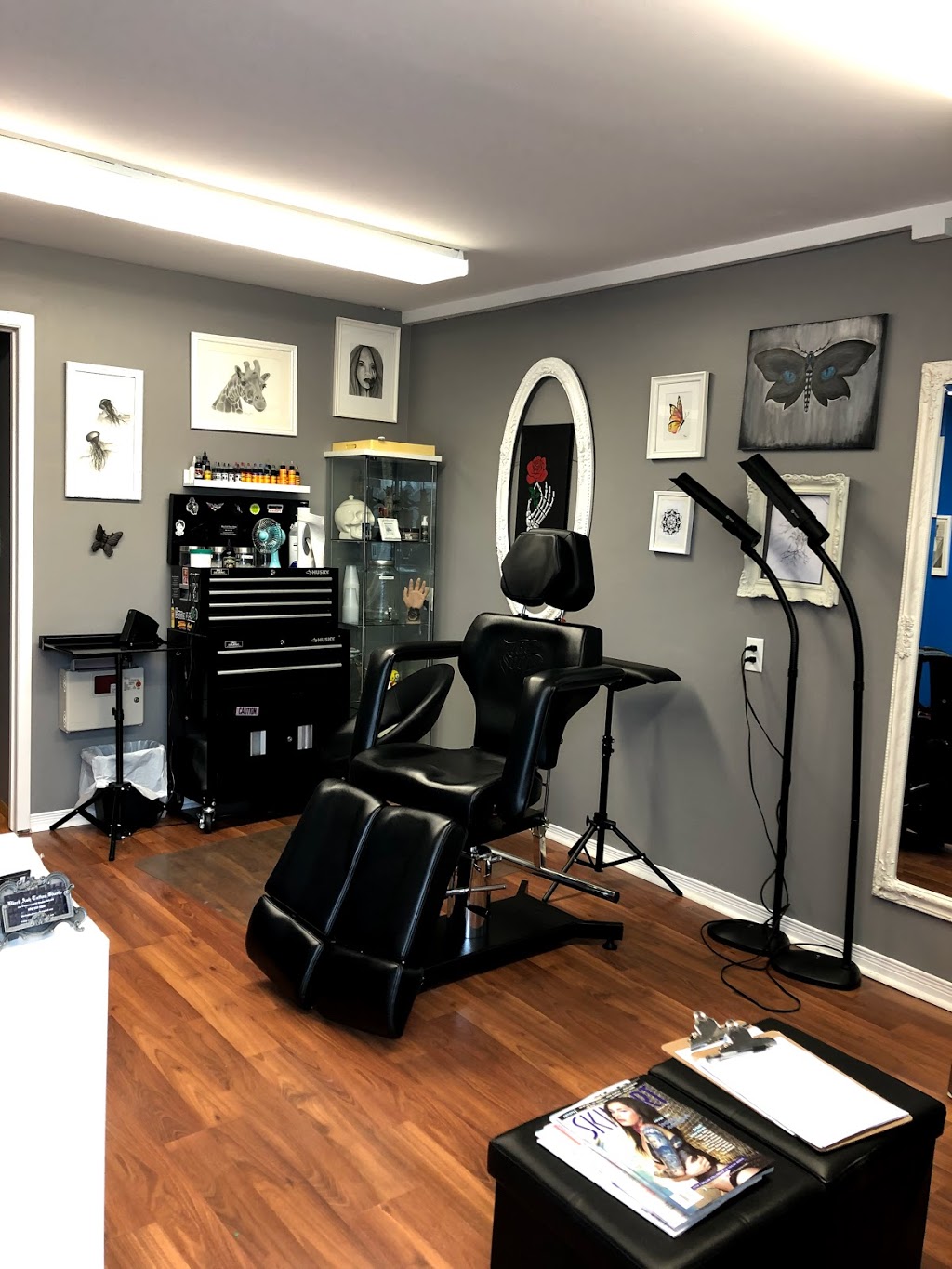 Black Ash Tattoo Studio | 7174 B Drummond Rd, Niagara Falls, ON L2G 4P6, Canada | Phone: (289) 321-1359
