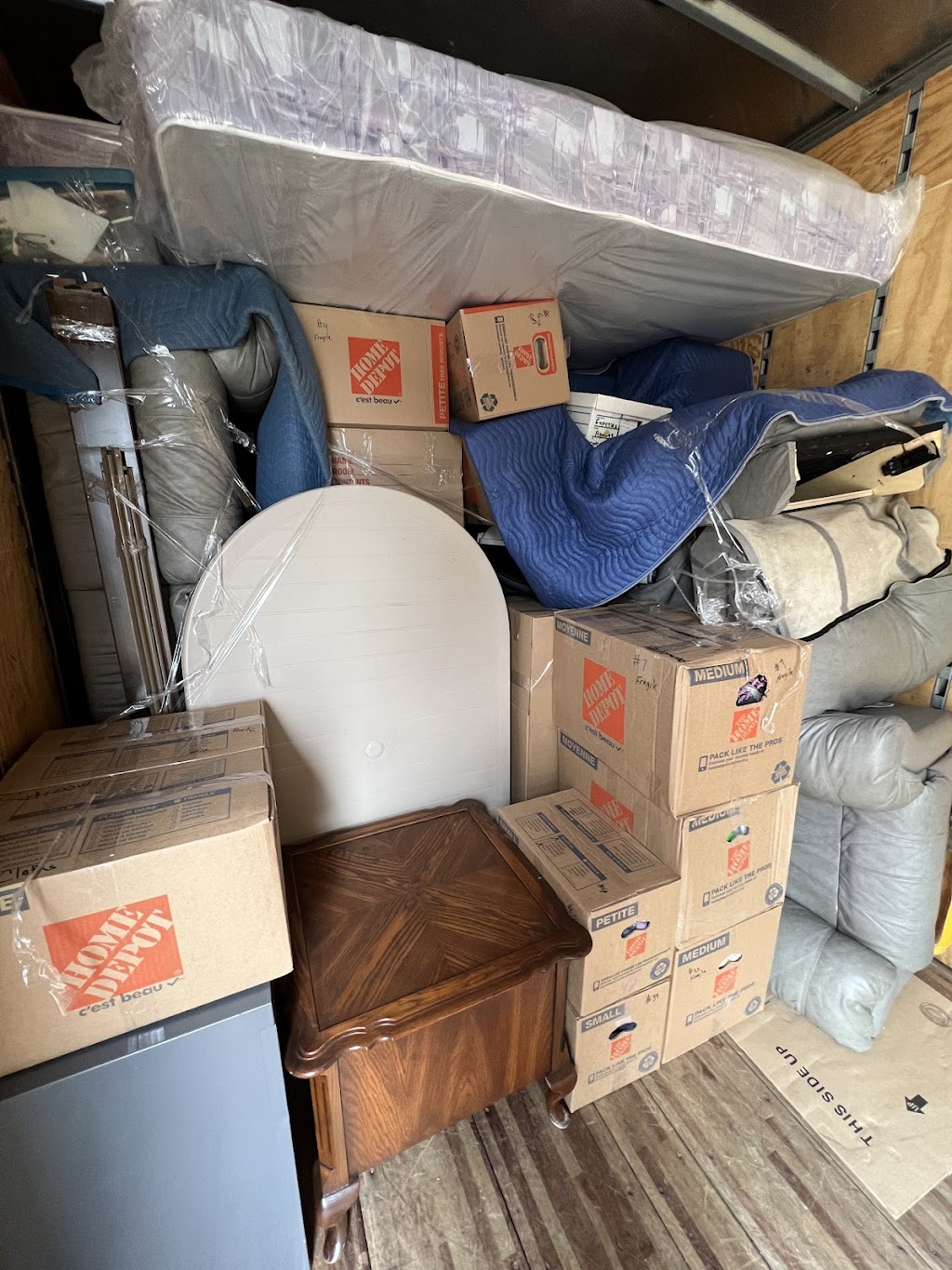 Chilliwack Moving company | 46834 First Ave, Chilliwack, BC V2P 1Y1, Canada | Phone: (604) 626-3687
