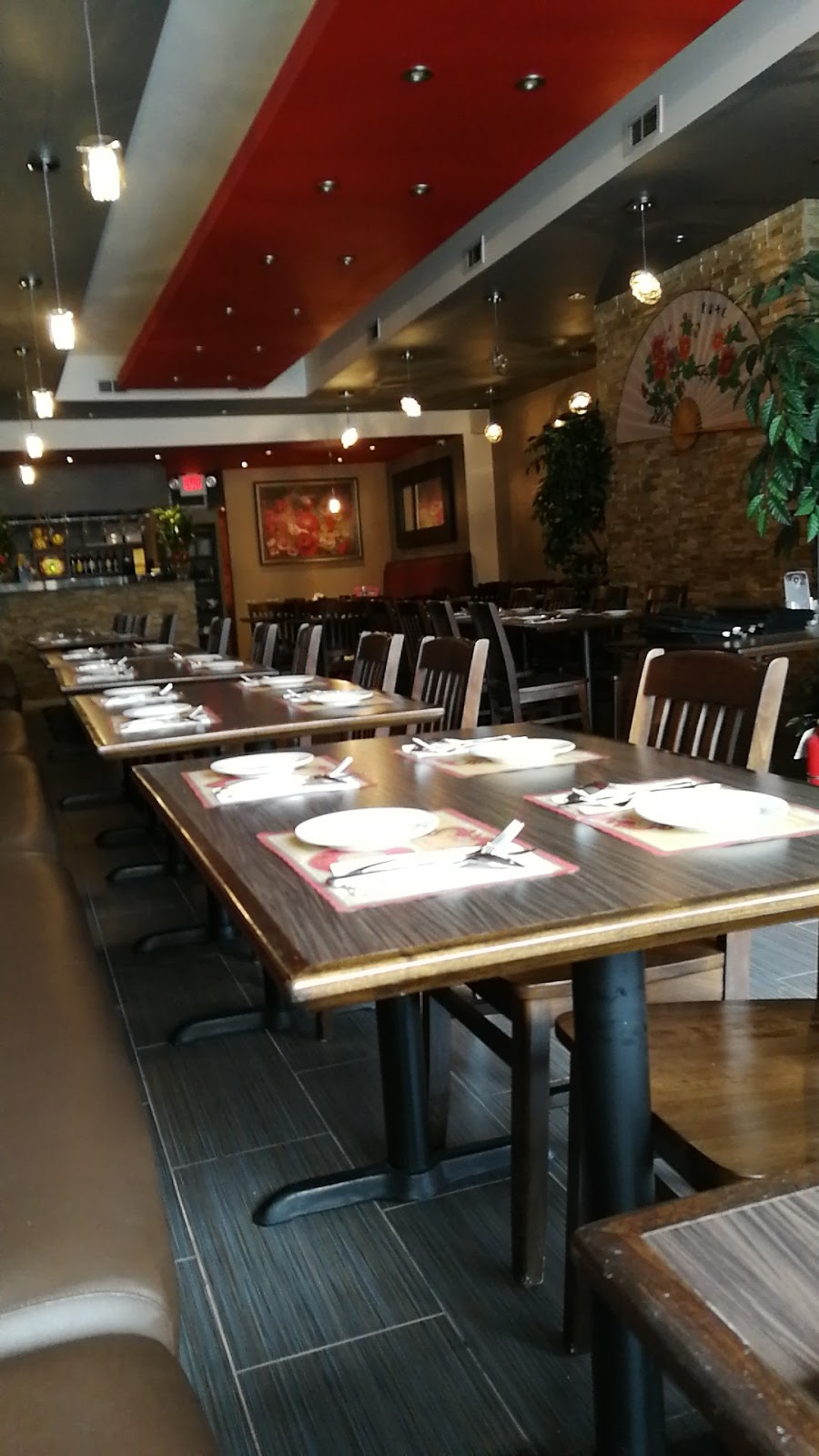 Ruyi Garden | 650 The Queensway, Etobicoke, ON M8Y 1K7, Canada | Phone: (416) 255-8858