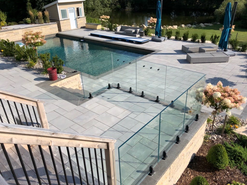 Canada Glass & Mirror Company | 155 Bentworth Ave, North York, ON M6A 1P6, Canada | Phone: (416) 245-7032