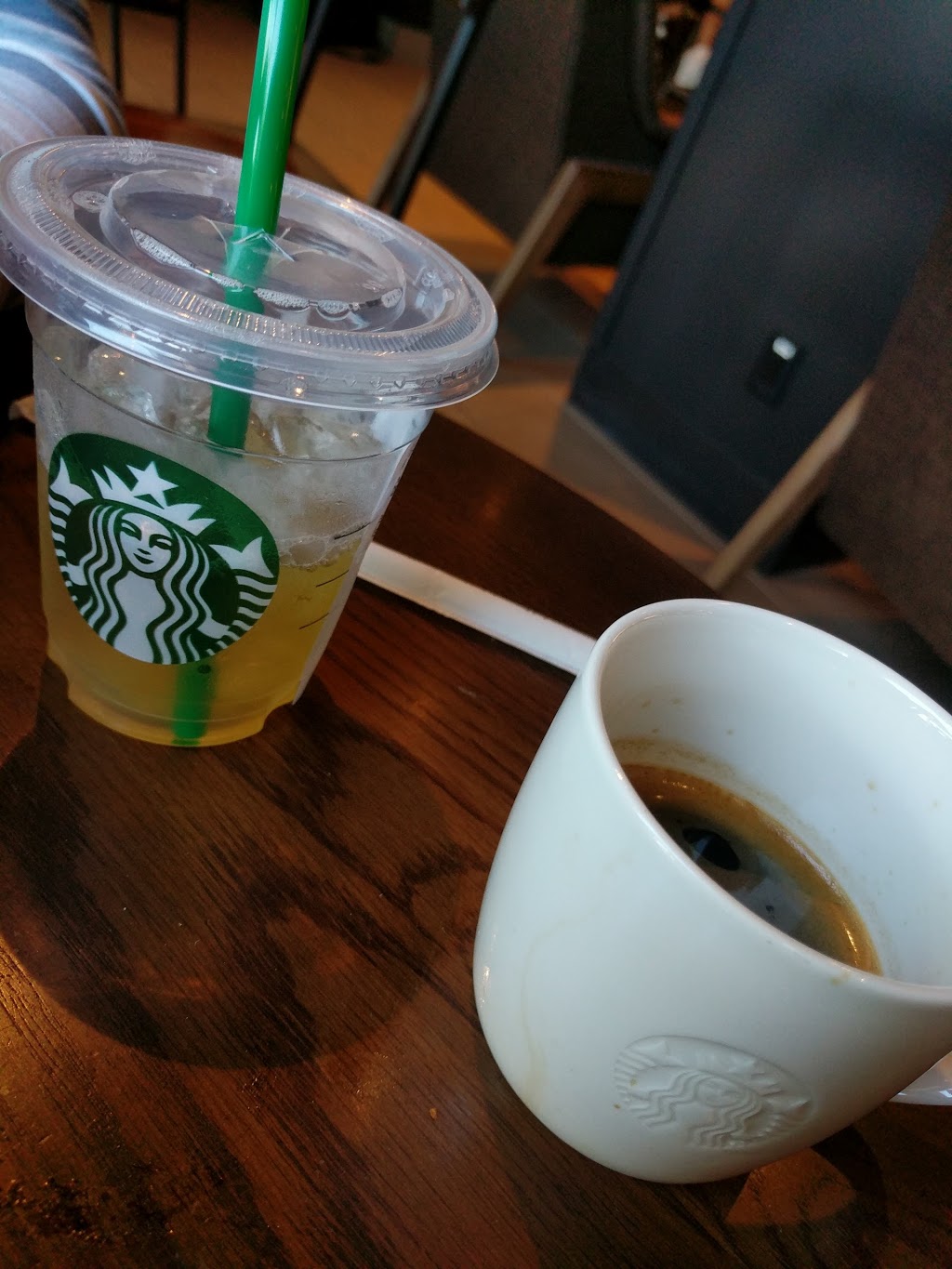 Starbucks | 1599 Boulevard Saint-Martin O, Laval, QC H7S 1N1, Canada | Phone: (450) 575-3668