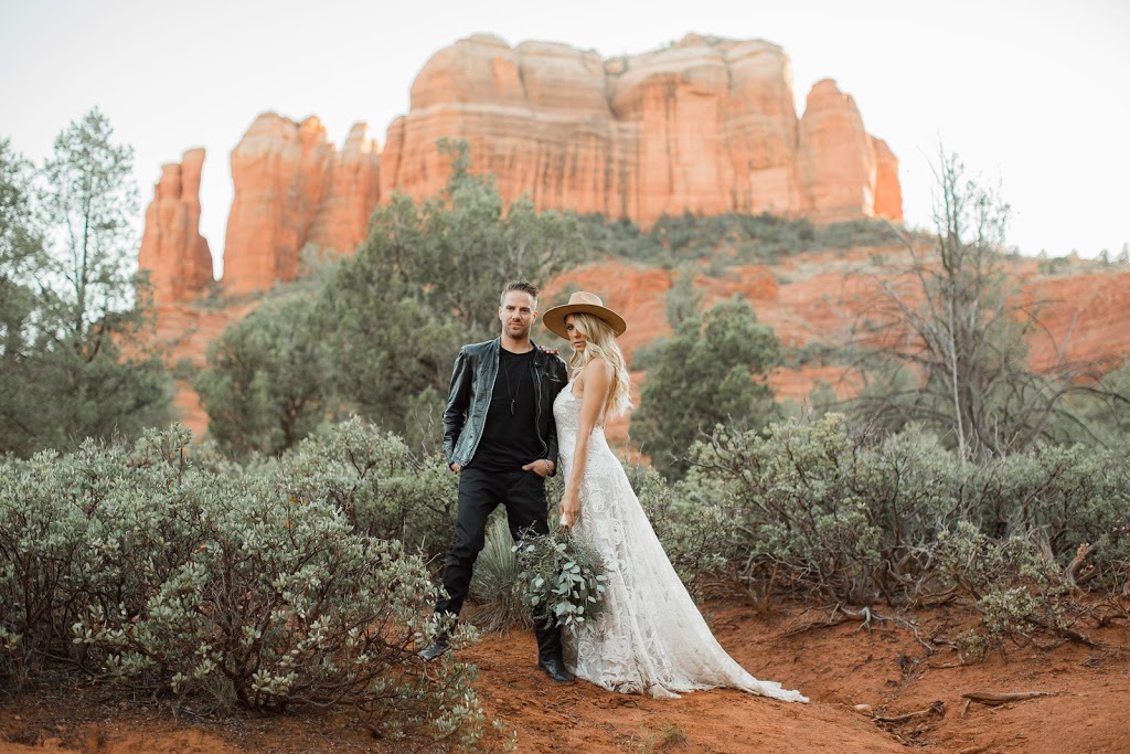Maigan Cowen Photography | London Ontario Wedding Photographer | 2363 Red Thorne Ave, London, ON N6P 0E8, Canada | Phone: (519) 520-9480