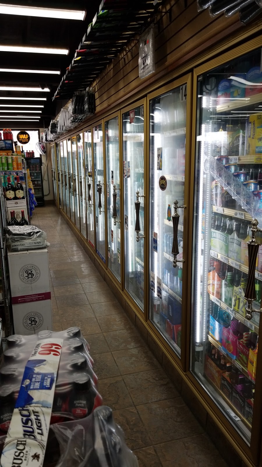 Industrial Park Party Store | 2807 24th St, Port Huron, MI 48060, USA | Phone: (810) 984-5888