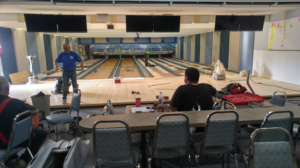 Chinook Lanes | 942 Hyde St, Pincher Creek, AB T0K 1W0, Canada | Phone: (403) 627-3234