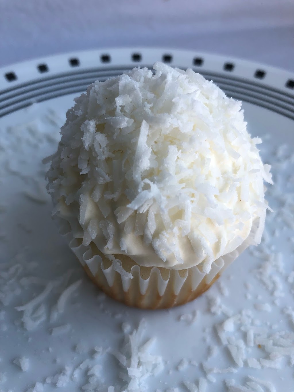 Toonie cupcakes | 8 Bridlecrest Dr SW, Calgary, AB T2Y 0H6, Canada | Phone: (825) 431-4123
