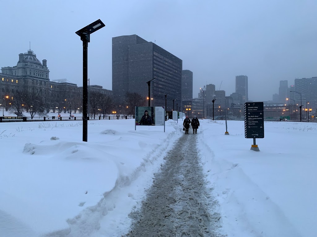 Place des Montréalaises | Place des Montréalaises, Montréal, QC H2Y 3Z8, Canada | Phone: (514) 872-0311