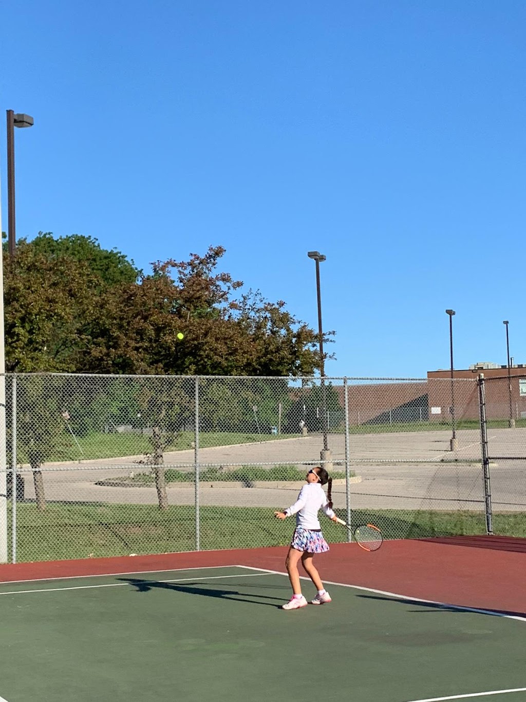 Erin Mill Tennis Club | 2277-2333 South Millway, Mississauga, ON L5L 2M5, Canada | Phone: (289) 937-0063