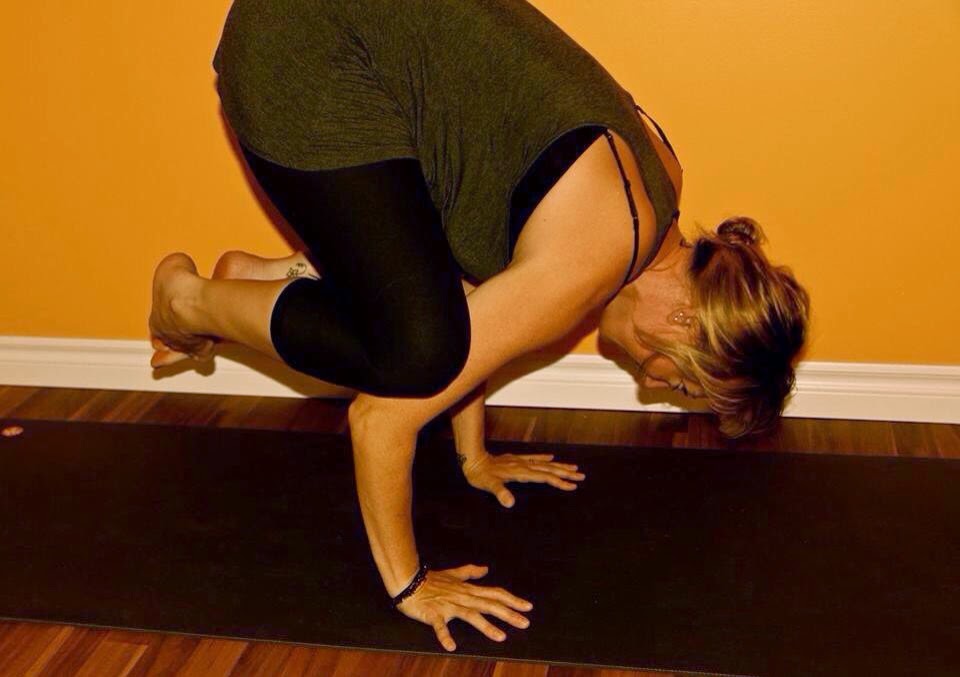 Between the Mats Yoga | 6 Hornak Rd, Smithville, ON L0R 2A0, Canada | Phone: (905) 978-1536