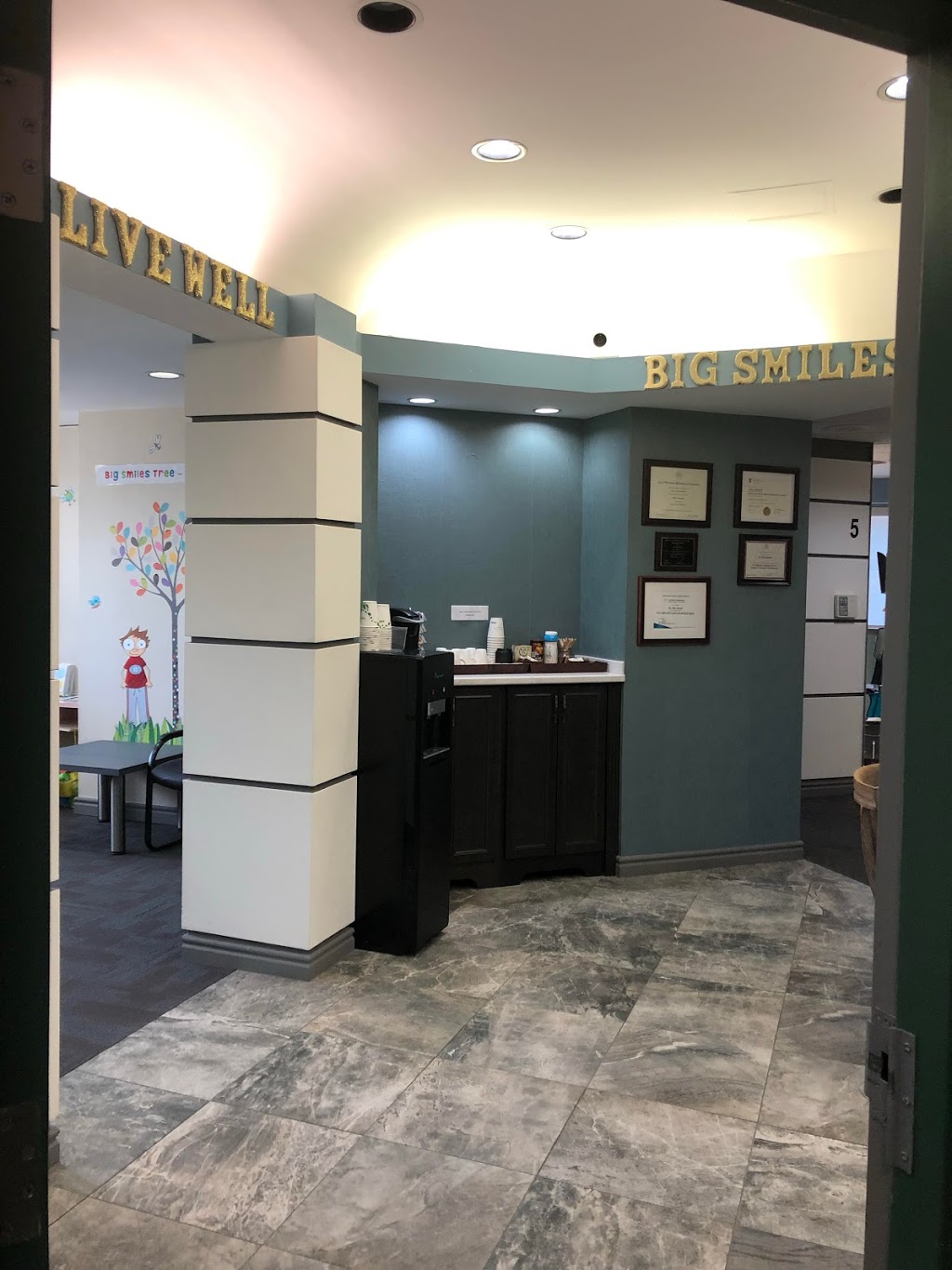 Underhill Dental | 51A Underhill Dr #207, North York, ON M3A 2J8, Canada | Phone: (416) 447-9511