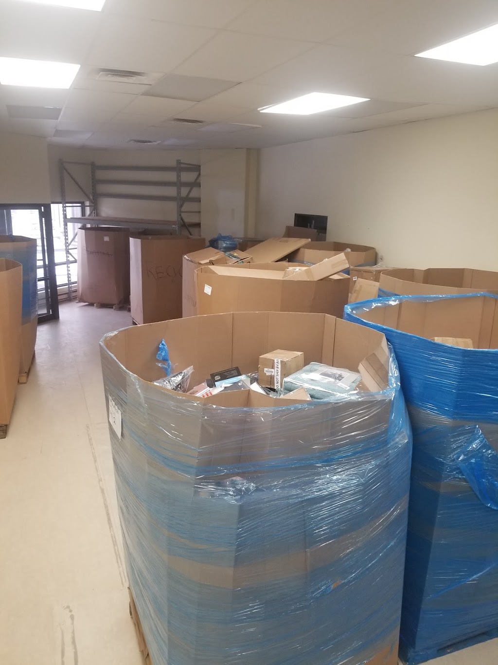 Liquidation Max Inc. Wholesale Liquidation & Online Auctions | 423 Consortium Ct, London, ON N6E 2S8, Canada | Phone: (226) 503-3500