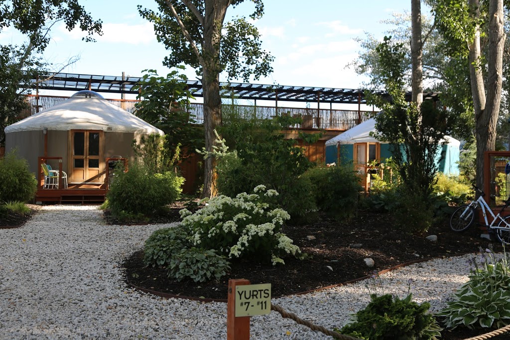 Barefoot Beach Resort | 4145 Skaha Lake Rd, Penticton, BC V2A 6J7, Canada | Phone: (236) 422-3668