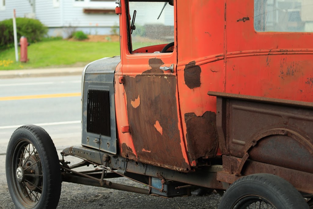 Custom Garage | 900 Rue Principale, Saint-Paul-dAbbotsford, QC J0E 1A0, Canada | Phone: (450) 379-9068