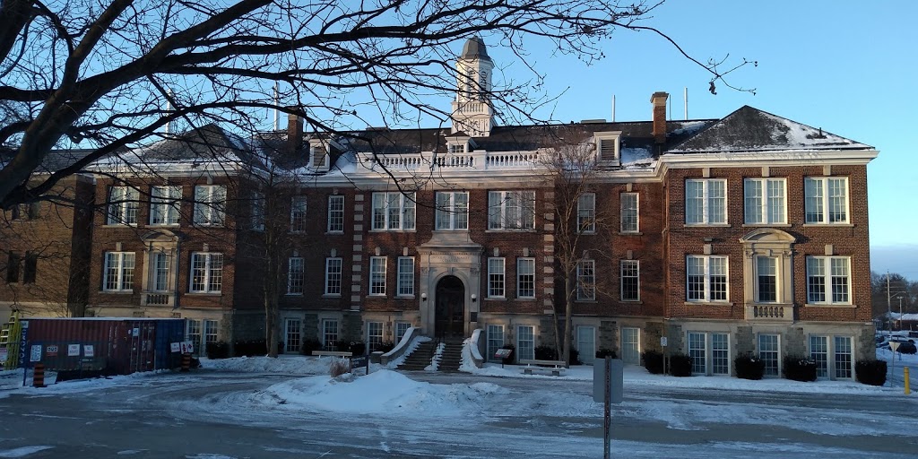 Ontario Veterinary College | Gordon St & College Ave W, Guelph, ON N1G 2W1, Canada | Phone: (519) 836-3510