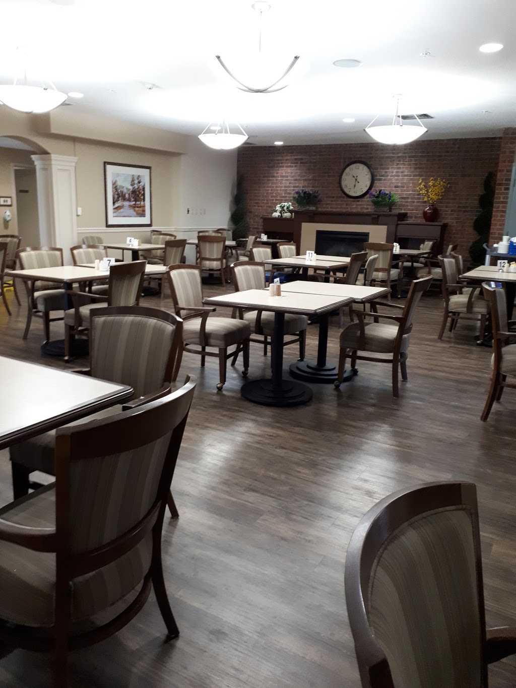 Brierwood Gardens Long-Term Care Home | 425 Park Rd N, Brantford, ON N3R 7G5, Canada | Phone: (519) 759-1040