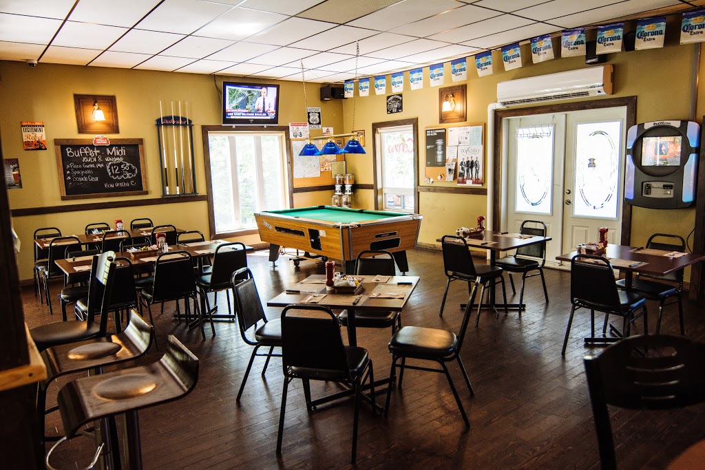 Pizzeria Paquet Portneuf | 81 Rue de la Rivière, Portneuf, QC G0A 2Y0, Canada | Phone: (418) 286-4531