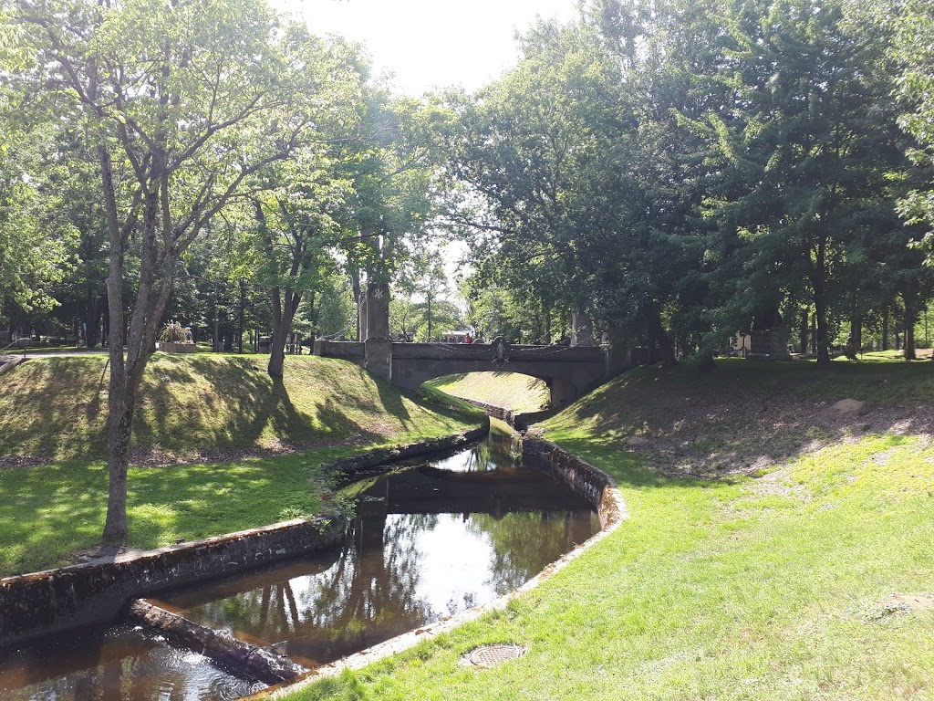 Promenade Trois-Rivières Sur St-Laurent | 1500 Avenue des Draveurs, Trois-Rivières, QC G9A 2J2, Canada