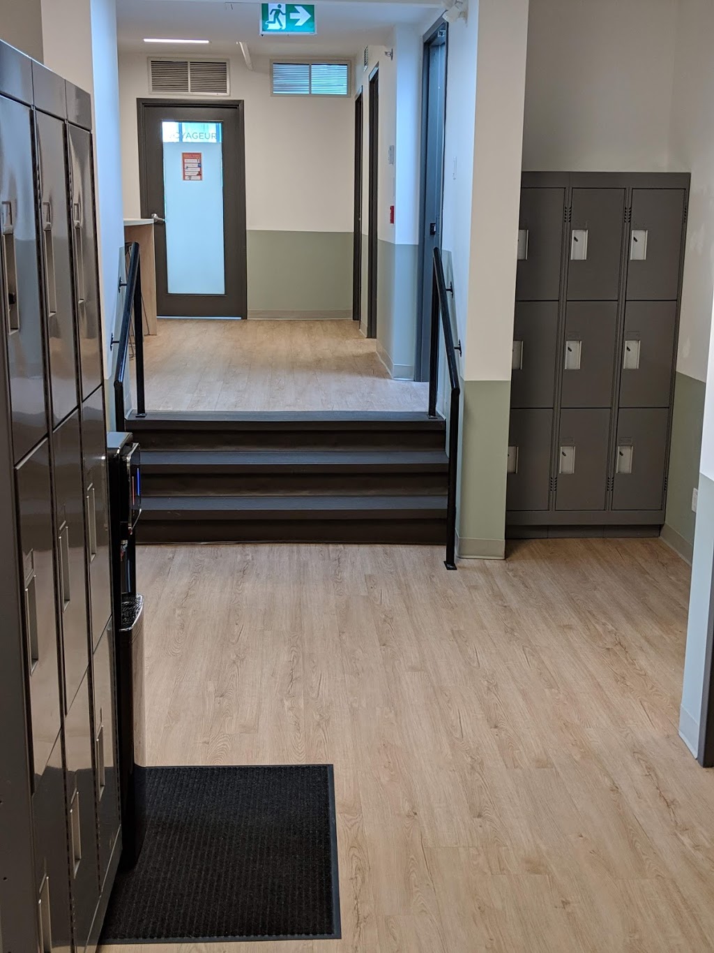 Blyth Academy Etobicoke | 2489 Bloor St W, Toronto, ON M6S 1R6, Canada | Phone: (647) 945-3735