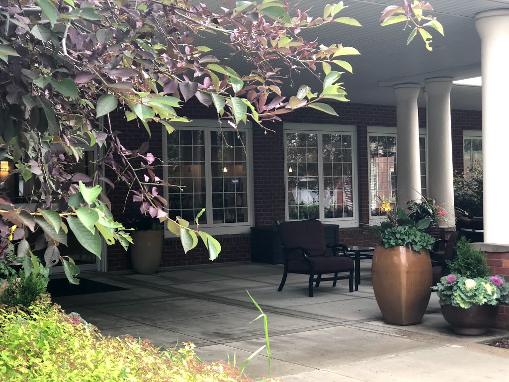 Assisted Living by Garrison Green – United Active Living | 3028 Don Ethell Blvd SW, Calgary, AB T3E 0C9, Canada | Phone: (403) 685-7200
