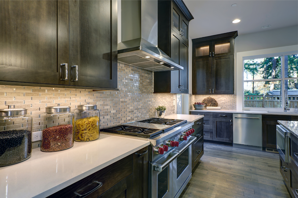 Regina Kitchens | 545 Albert St, Regina, SK S4R 2P2, Canada | Phone: (306) 660-0366