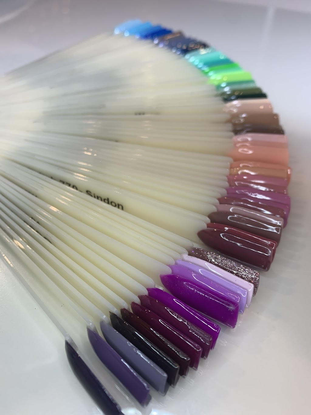 Ongles Kassandra | 431 Rue Simoneau, Thetford Mines, QC G6G 1T4, Canada | Phone: (418) 281-8533