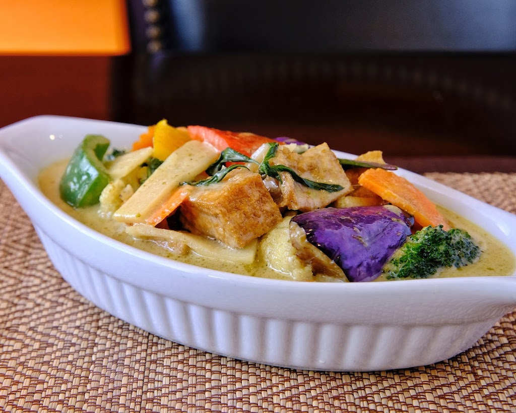 Talay Thai | 511 Bank St, Ottawa, ON K2P 1Z5, Canada | Phone: (613) 238-2529