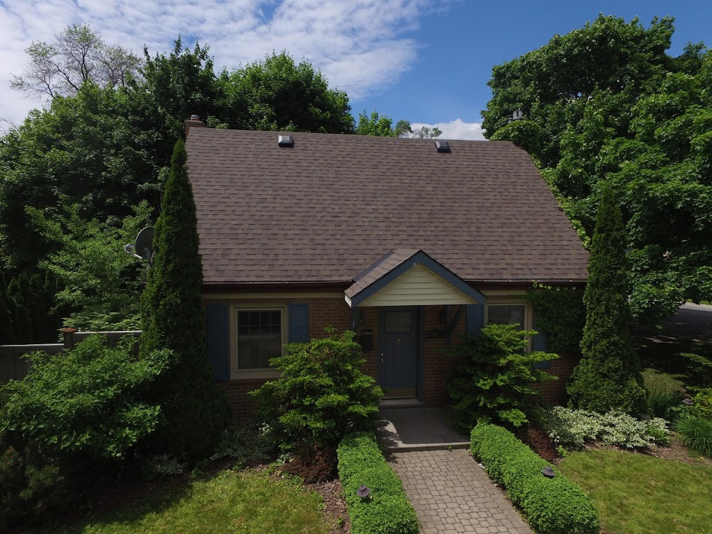 Flawless Roofing | 121 Dundas St E, Belleville, ON K8N 1C3, Canada | Phone: (613) 403-1838
