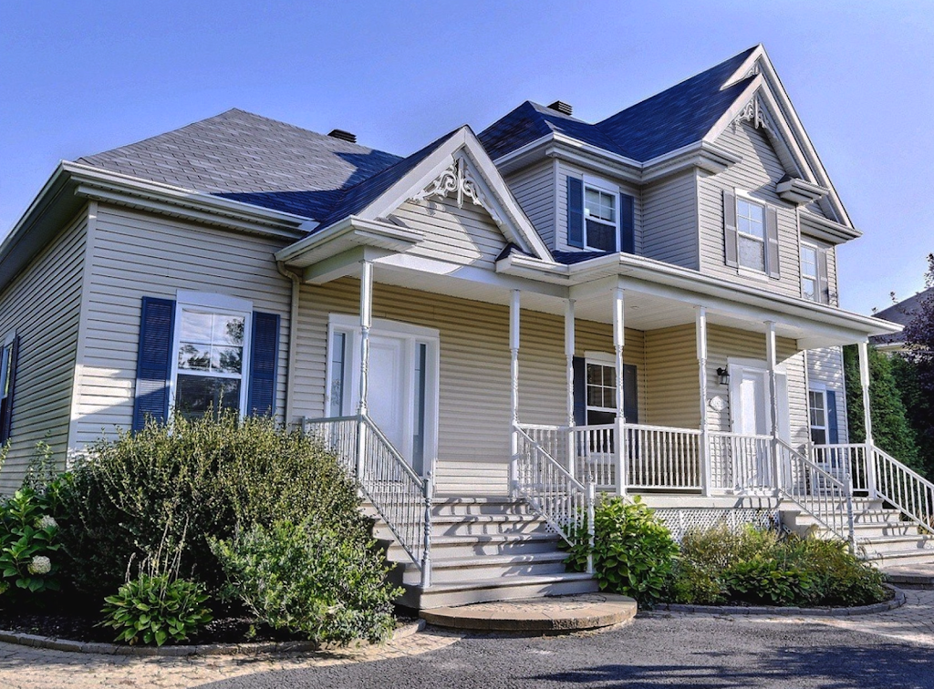 Caroline Lebel Courtier Immobilier | 1844 Av. Bourgogne, Chambly, QC J3L 1Y8, Canada | Phone: (514) 757-2843