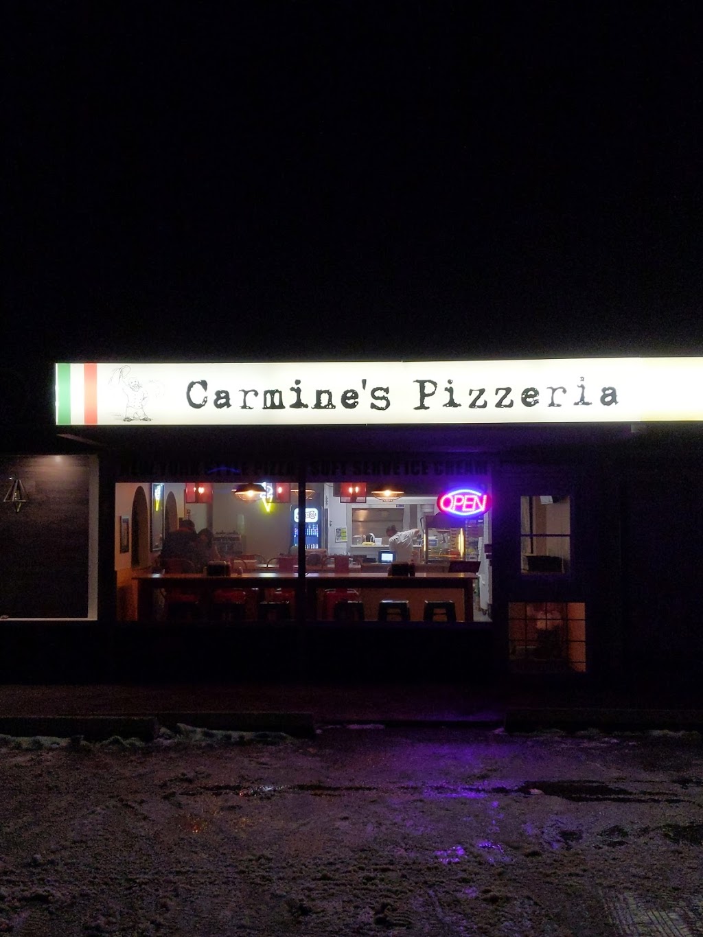 Carmines Pizzeria - North | 390 Northmount Dr NW, Calgary, AB T2K 3H5, Canada | Phone: (403) 457-8885