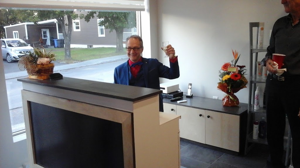 Coiffure Le St-Paul | 17 Rue Saint-Paul, Rivière-du-Loup, QC G5R 2C8, Canada | Phone: (418) 862-9679