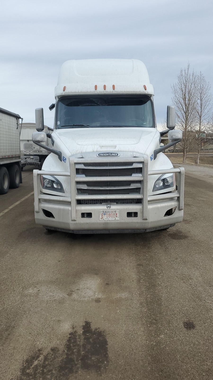 Dreamliner Express Yard | Northeast Calgary, Calgary, AB T3K 0S9, Canada | Phone: (403) 404-9501