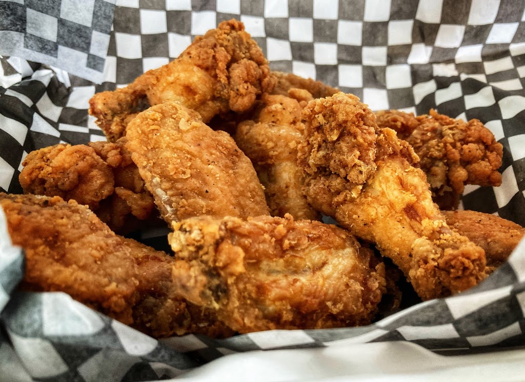 Rhondas | 305E Rue Main, Shawville, QC J0X 2Y0, Canada | Phone: (819) 647-3632