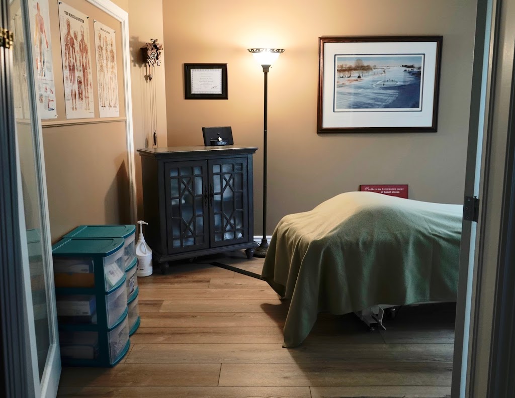 Kloss Family Massage | 15 Waller St, Whitby, ON L1R 1Z3, Canada | Phone: (905) 242-1191