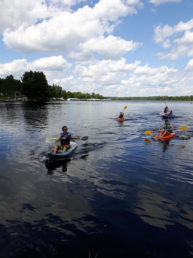 Pioneer Point Cottages | 5774 Weslemkoon Lake Rd, Gilmour, ON K0L 1W0, Canada | Phone: (613) 474-2000