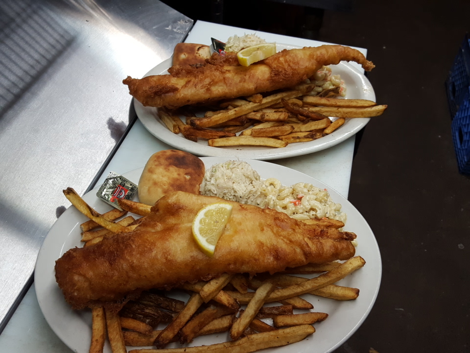 The Cornerstone Bar & Grill | 10651 Main St, Clarence, NY 14031, USA | Phone: (716) 759-1764