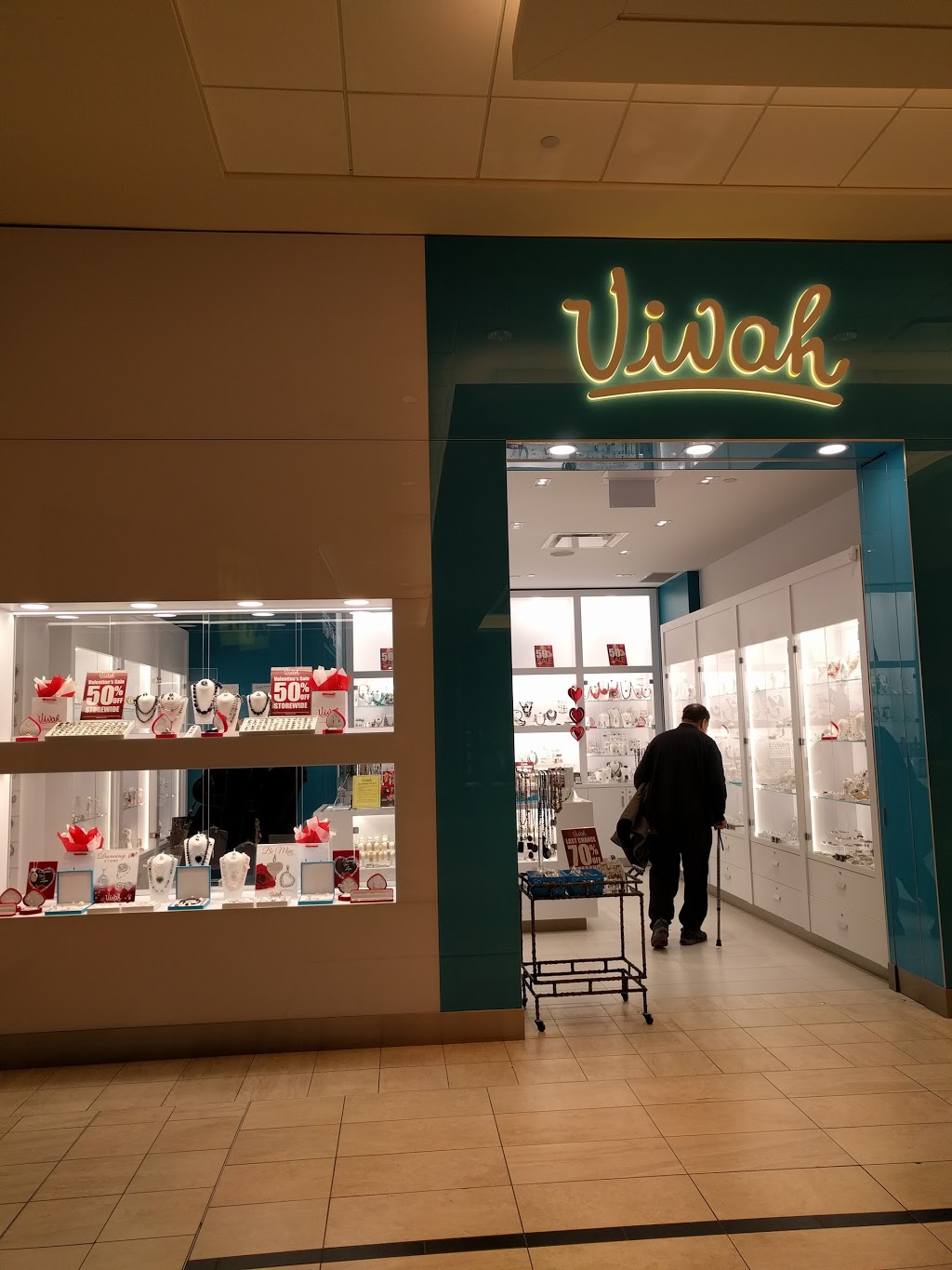 Vivah Jewellery | Markville Shopping Centre, 5000 Hwy 7, Markham, ON L3R 4M9, Canada | Phone: (905) 305-7797