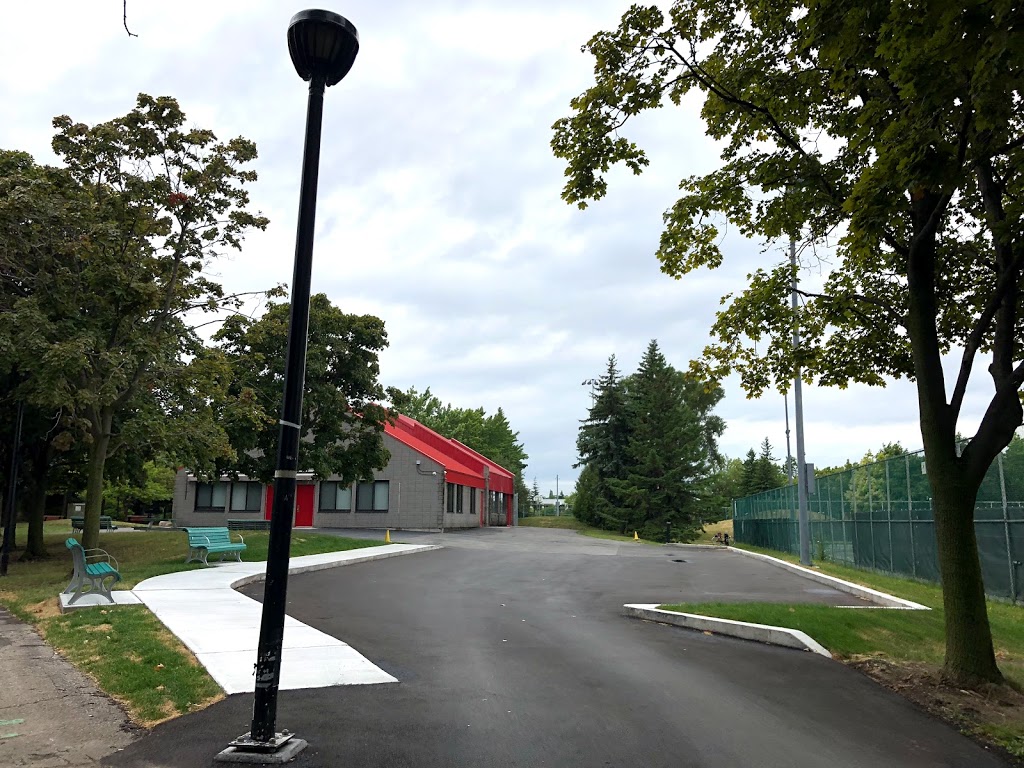 Pavillon Delorme | Saint-Léonard, Montréal, QC H1P, Canada | Phone: (514) 872-0311