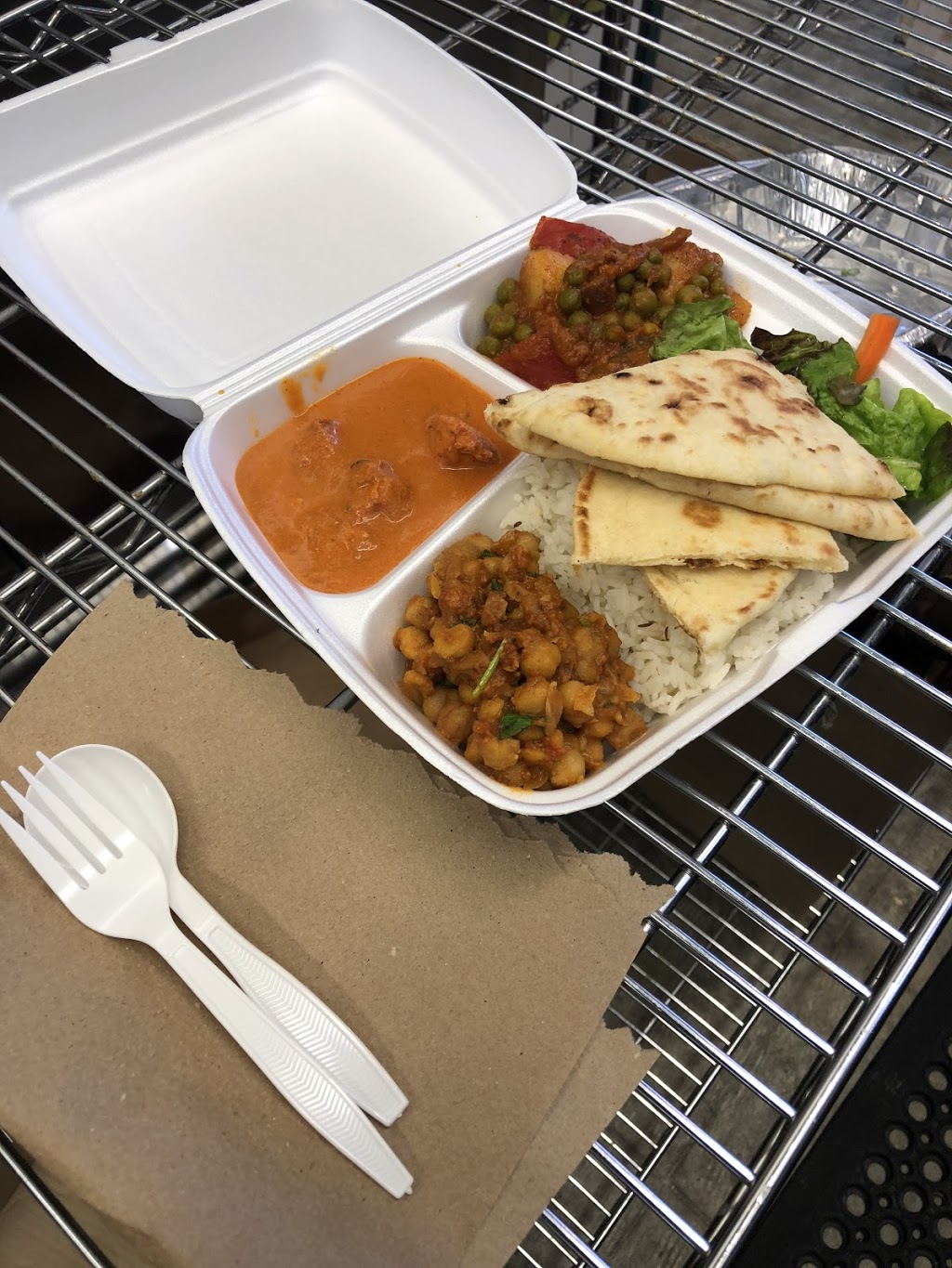 eMDee’s Indian Bistro | 538 Hollywood Rd S, Kelowna, BC V1X 3T3, Canada | Phone: (250) 763-0111