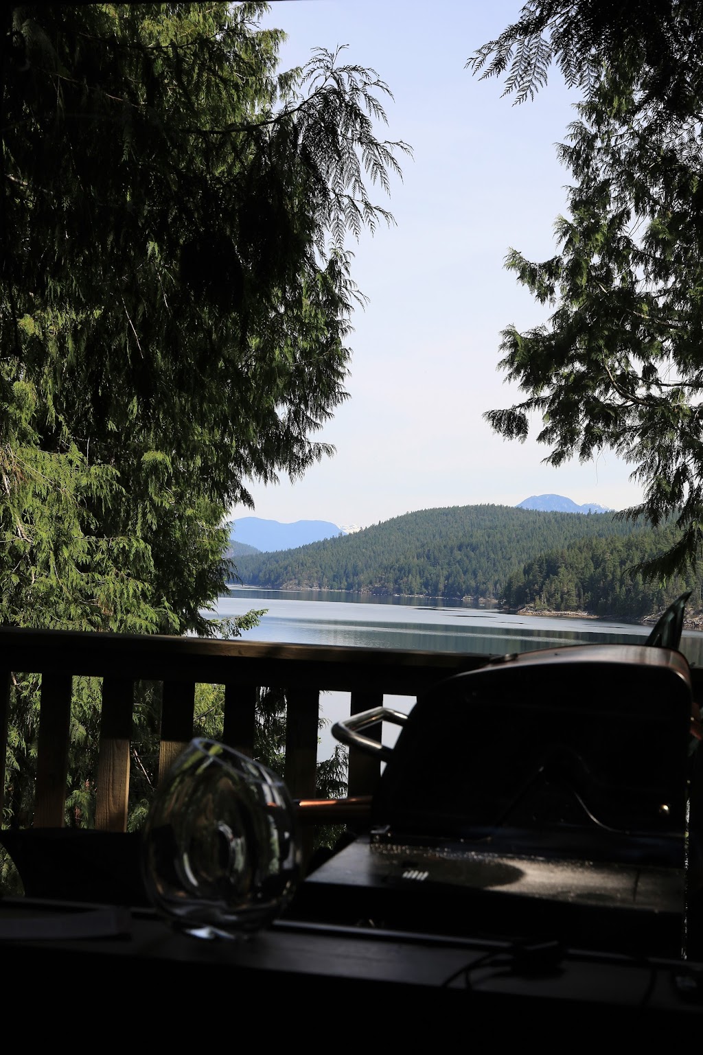 Desolation Sound Resort | 2694 Dawson Rd, Powell River, BC V8A 0G3, Canada | Phone: (604) 483-3592