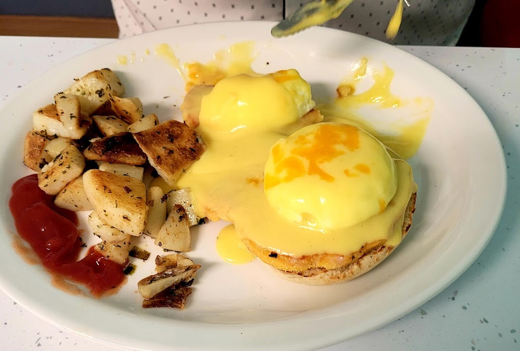 Kaileys Kafe | 8 Loyalist Dr #6, Brighton, ON K0K 1H0, Canada | Phone: (613) 475-9777