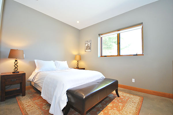 Moosehead Lodge | 4131 Douglas Court, Sun Peaks, BC V0E 5N0, Canada | Phone: (250) 578-6939