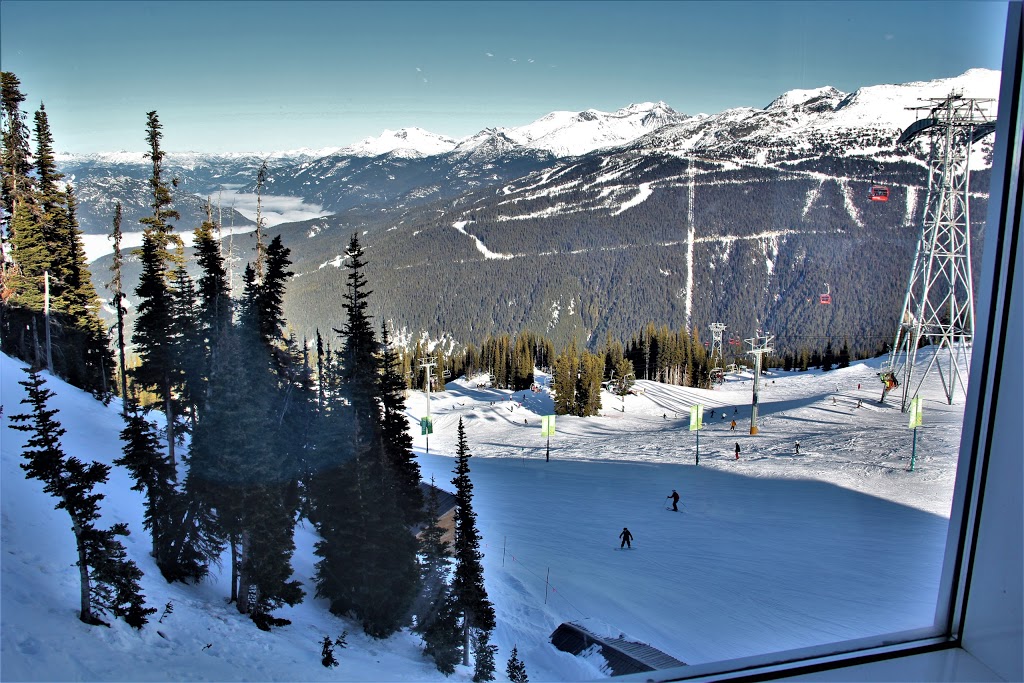 Roundhouse Lodge | 4545 Blackcomb Way, Whistler, BC V0N 1B4, Canada | Phone: (800) 766-0449