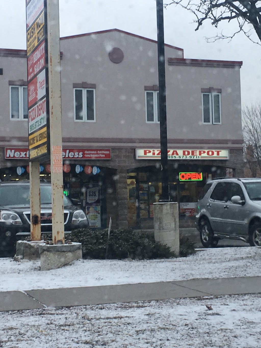 Malton Pizza Depot | 7171, 1 Goreway Dr #1, Mississauga, ON L4T 2T5, Canada | Phone: (905) 673-9711
